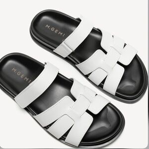 NWOB M. Gemi "The Emanuela" White Leather Sandals Size 11